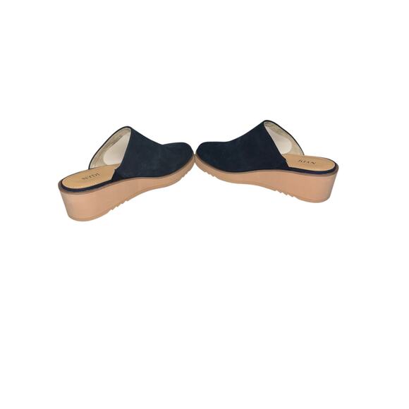 NYDJ Edmond Navy Suede Platform Wedge‎ Clogs
10M NWOT - Picture 5 of 7